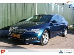 Skoda Superb Combi - 1.4 TSI iV Business Edition, LEER, PANORAMADAK, TREKHAAK, VIRTUEEL, NAVIGATIE