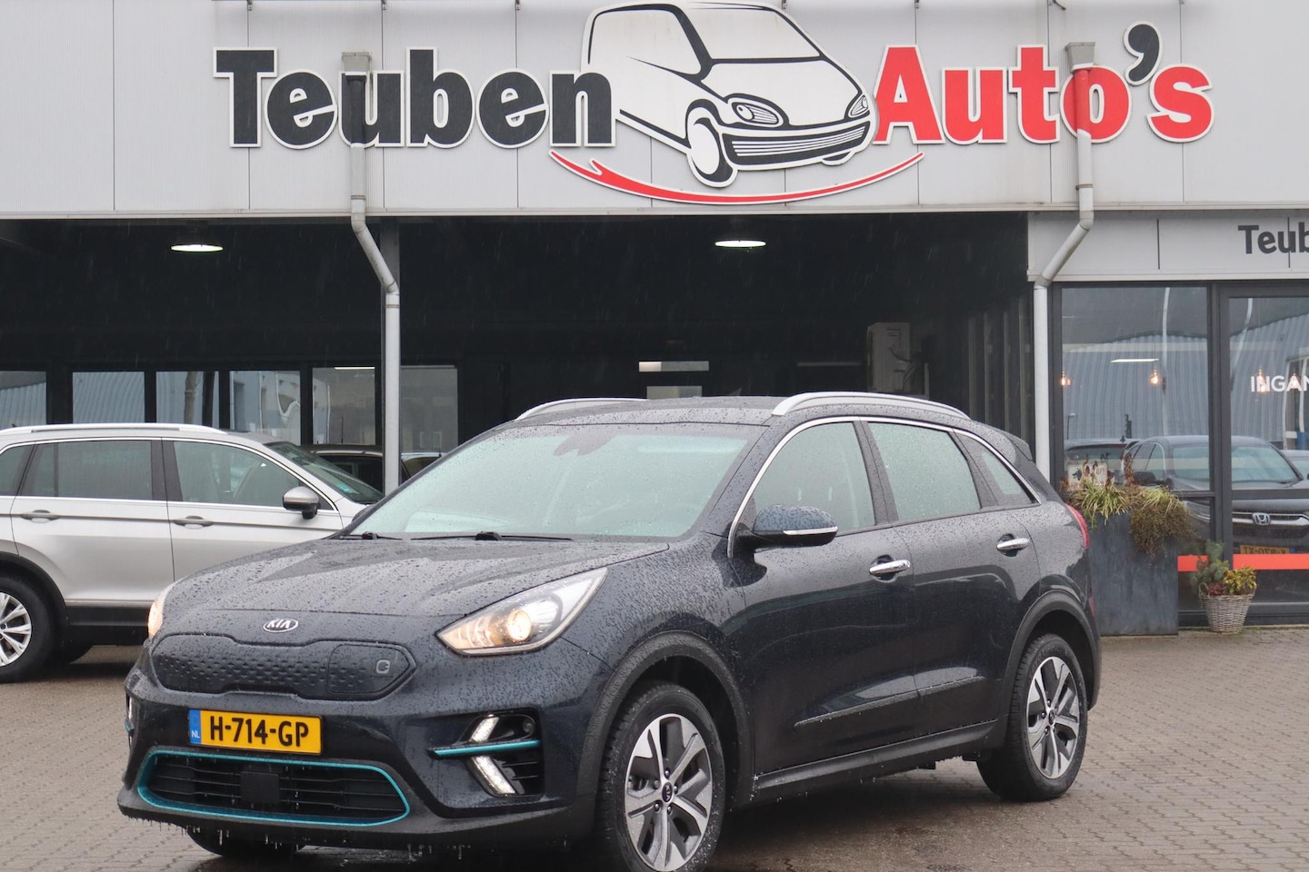 Kia e-Niro - DynamicLine 64 kWh BTW Auto, Foto's volgen, Auto moet nog gereinigd worden. BTW Auto - AutoWereld.nl