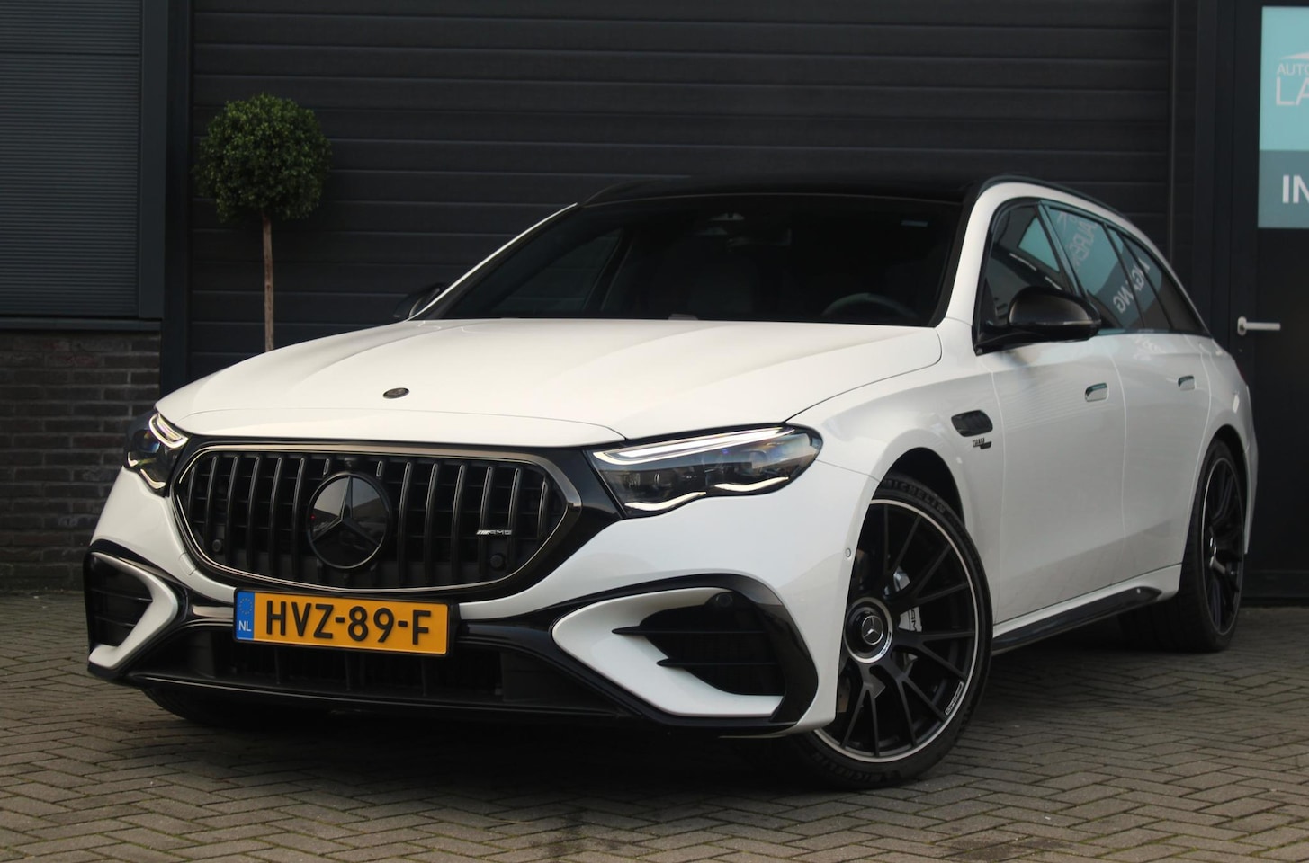 Mercedes-Benz E-klasse Estate - AMG 53 4MATIC+ Night Edition | MBUX Hyperscreen| Achterasbestruring | Panorama | Leer | Di - AutoWereld.nl