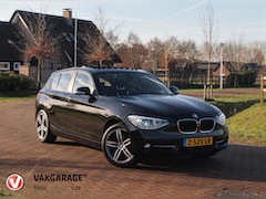 BMW 1-serie - 118i Business+ | Panoramadak | Cruise Control | Parkeersensoren | Sportstoelen |