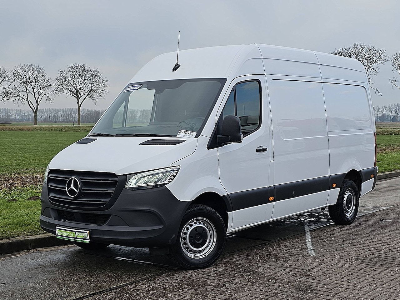 Mercedes-Benz Sprinter - 315 1.9 CDI L2H2 RWD LED Mbux 10 Navi Camera Airco Automaat 3 Zits Euro6 150 PK! - AutoWereld.nl