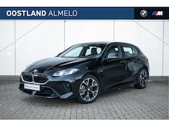 BMW 1-serie - 120 M Sport Automaat / Sportstoelen / Achteruitrijcamera / M Adaptief onderstel / Comfort