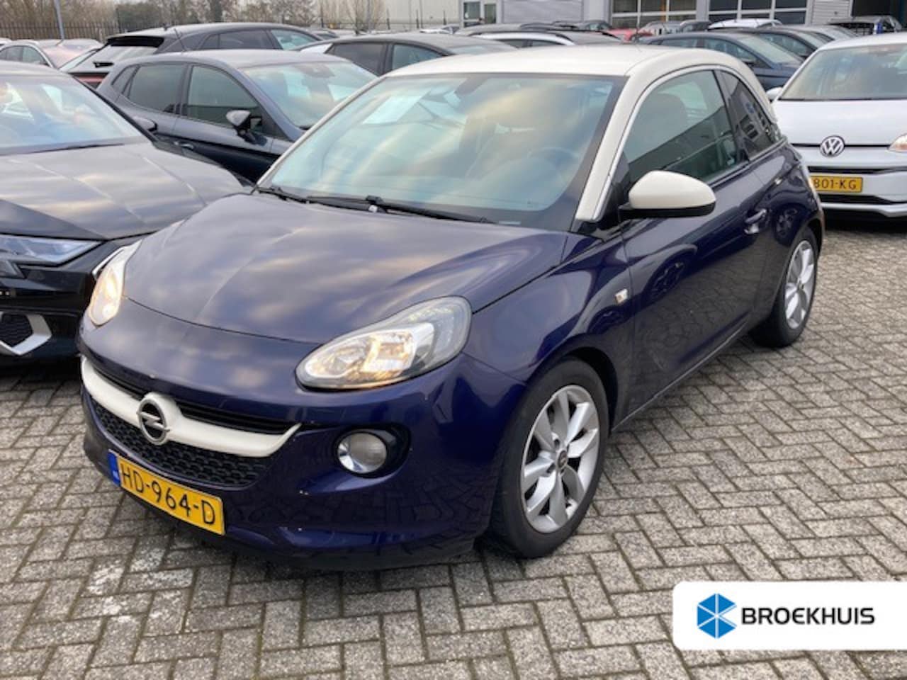 Opel ADAM - 1.4 Slam 87pk Automaat | Navigatie via app connect | Parkeersensoren achter | Privacy glas - AutoWereld.nl
