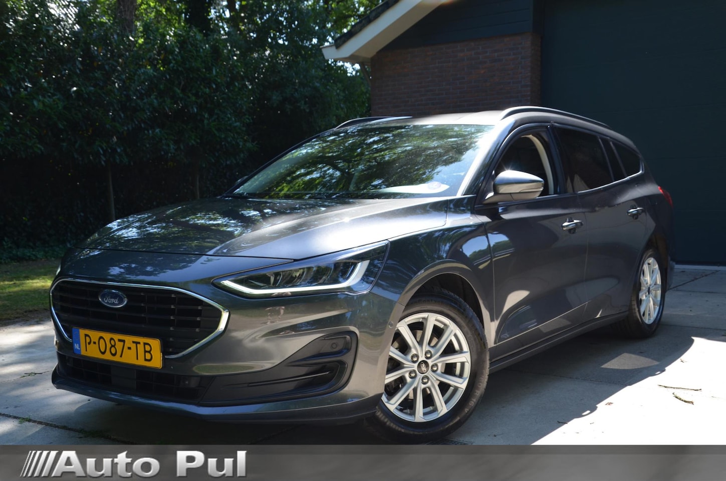 Ford Focus Wagon - 1.0 EcoBoost Connected Navi/Pdc/Ecc/Stoel,ruit en stuurverwarming/Cr-Controle/Privacy-Glas - AutoWereld.nl