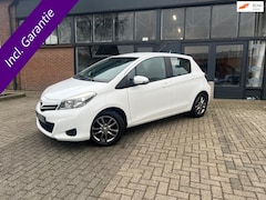 Toyota Yaris - 1.3 VVT-i Aspiration, Airco, Navi, Sport