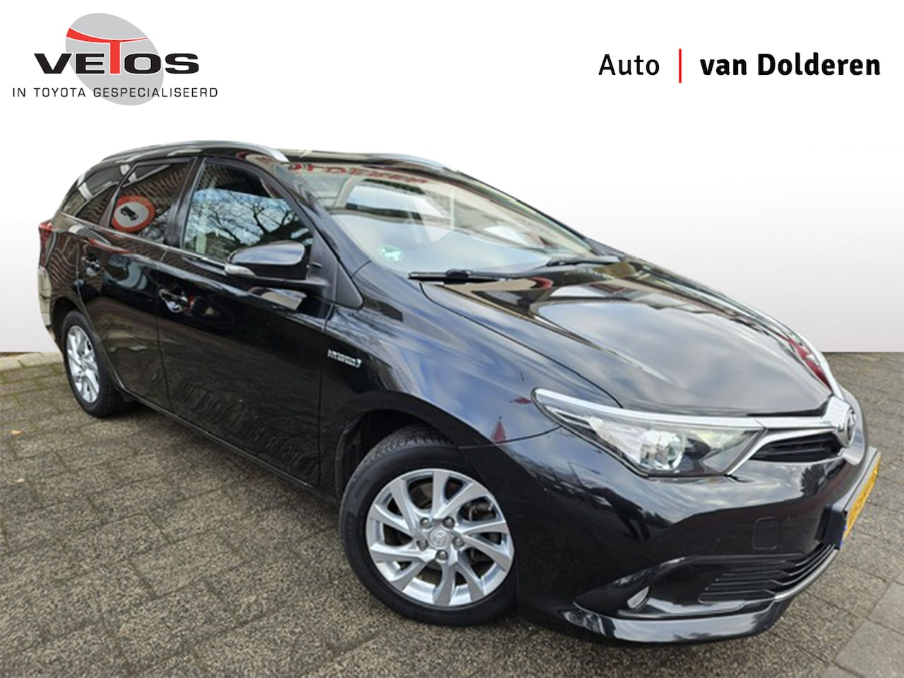 Toyota Auris - 1.8 Hybrid Trend Panoramadak/Trekhaak - AutoWereld.nl