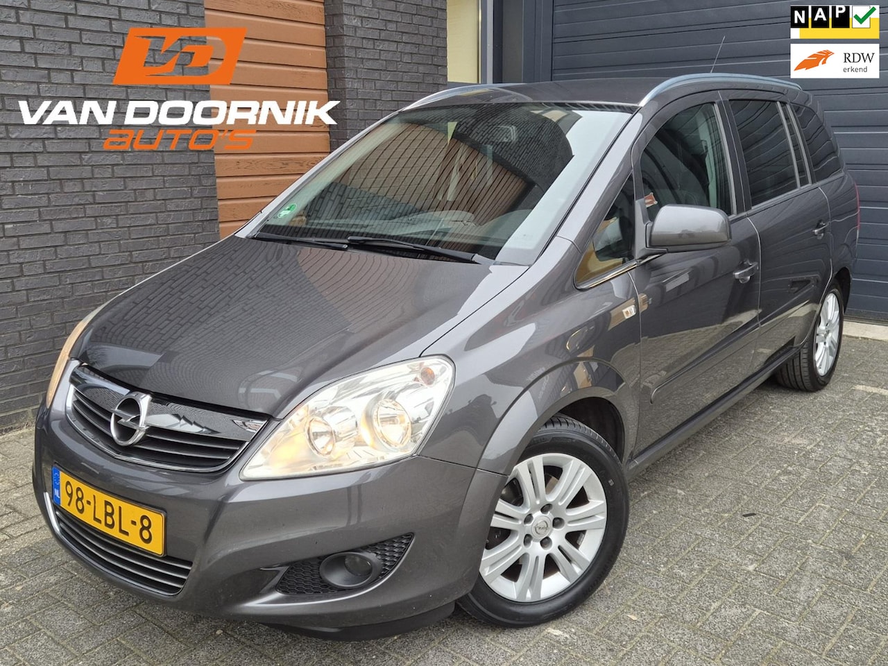 Opel Zafira - 1.8 Cosmo 140PK 7 Persoons/Airco/Trekhaak/Goed onderhouden! - AutoWereld.nl