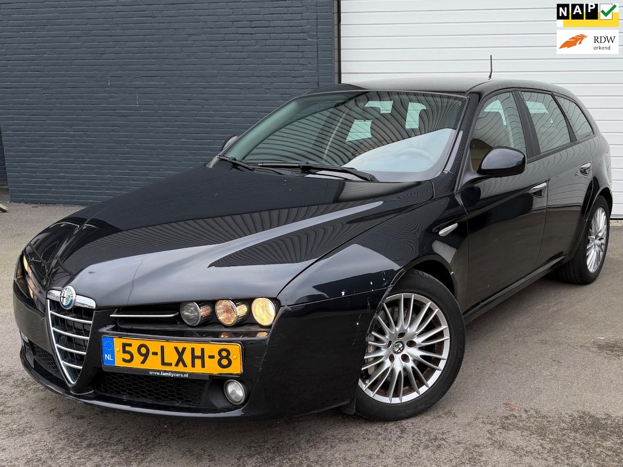 Alfa Romeo 159 Sportwagon - 1.7 T Progression LEDER/CRUISE/CLIMA/LMV/ORGNL - AutoWereld.nl