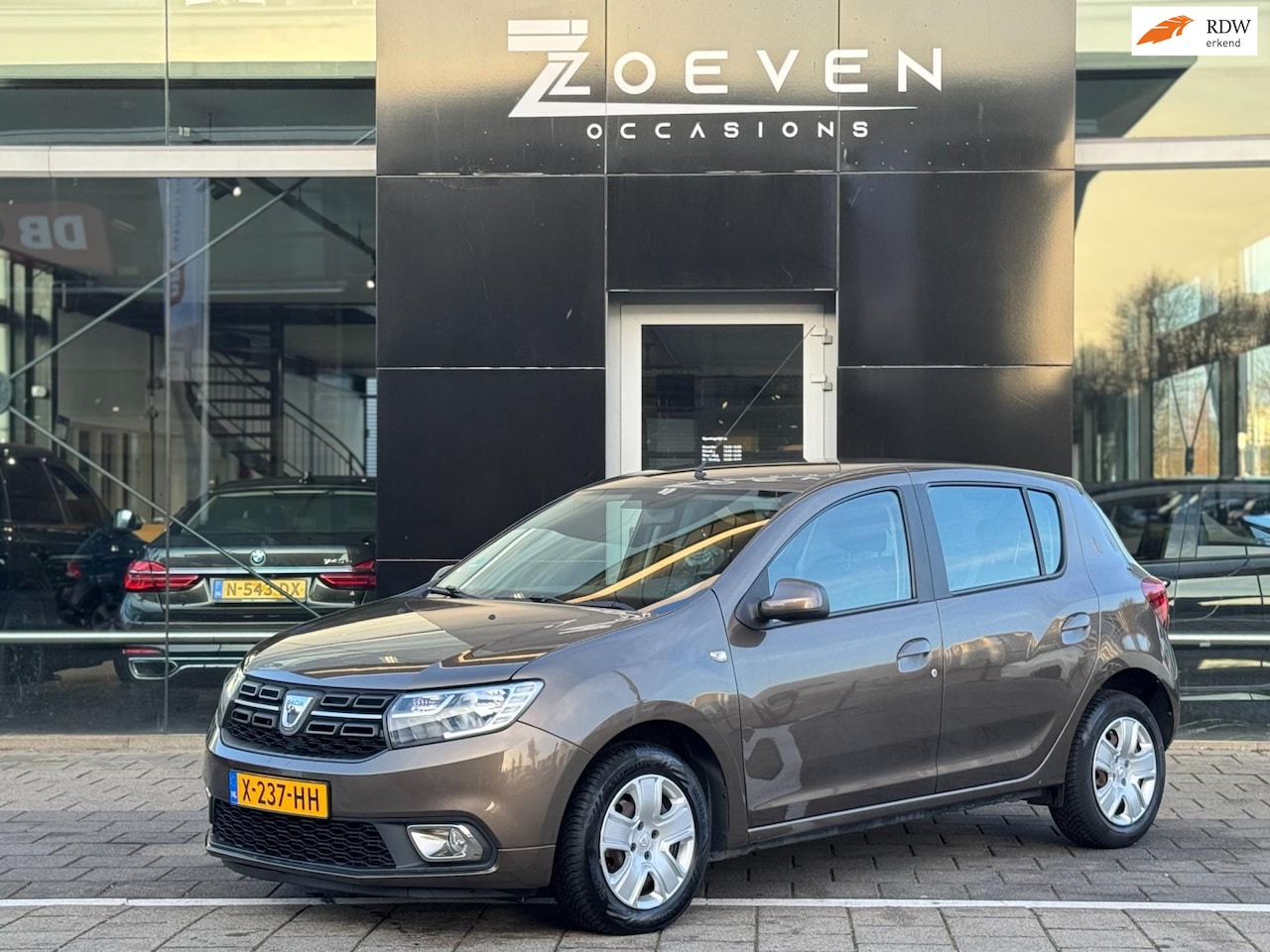 Dacia Sandero - 0.9 TCe SL Royaal 0.9 TCe SL Royaal - AutoWereld.nl