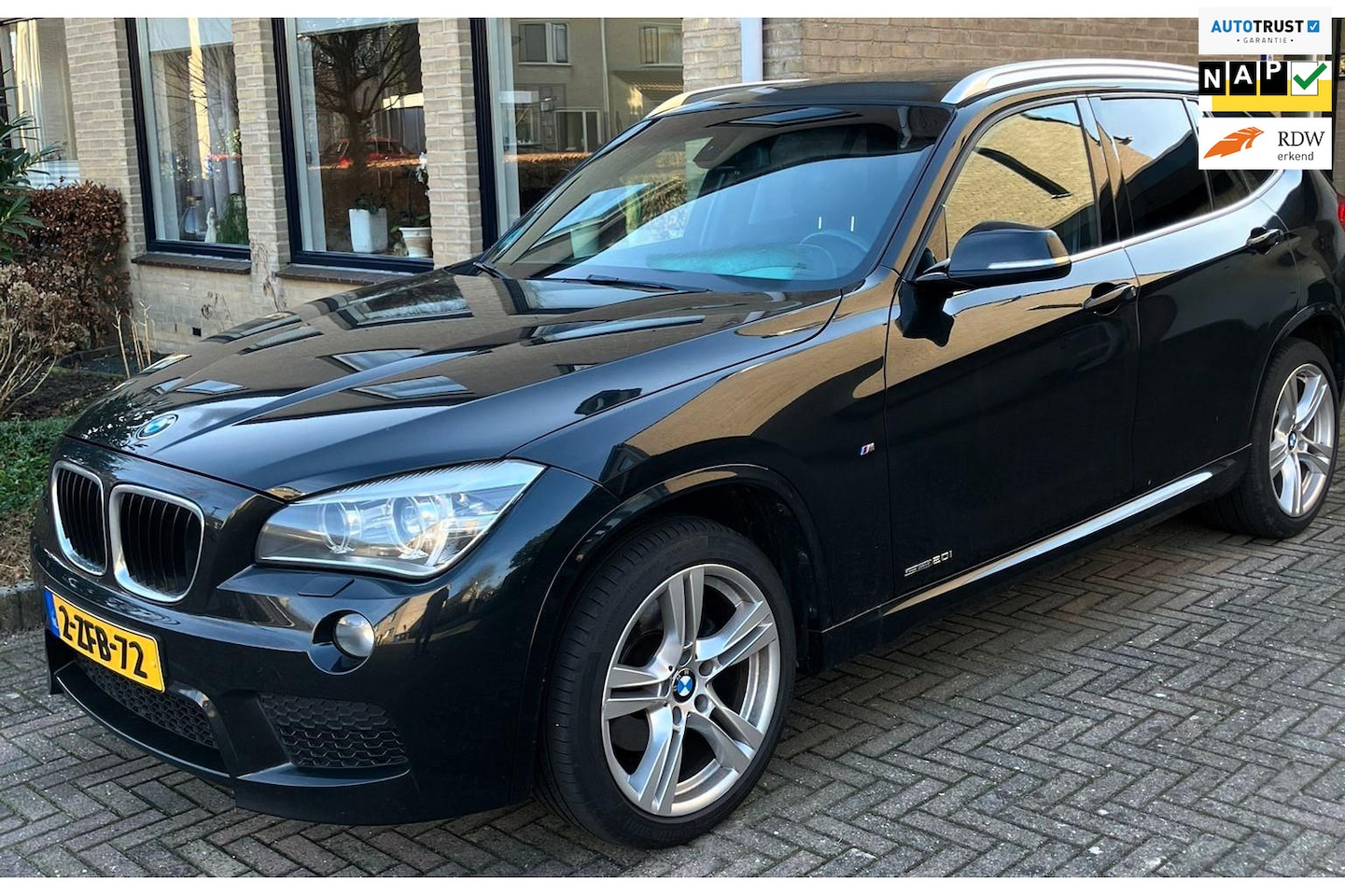 BMW X1 - SDrive20i M-Sport | PANO DAK | LEER | TREKHAAK | APPLE CARPLAY | XENON - AutoWereld.nl