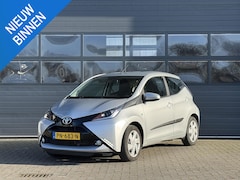 Toyota Aygo - 1.0 VVT-I X-PLAY I AUTOMAAT I APPLE CARPLAY I P-CAMERA I AIRCONDITIONING