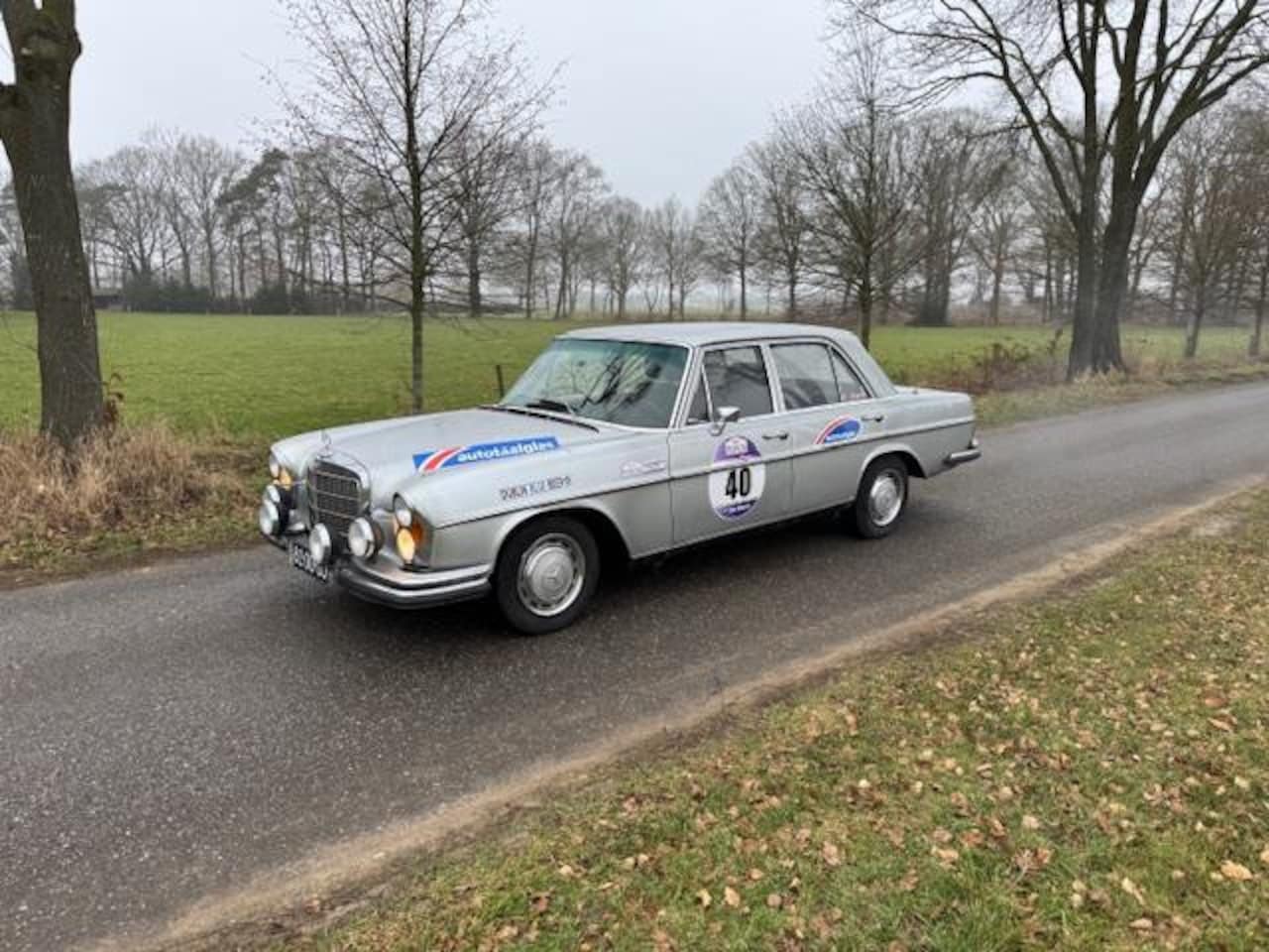 Mercedes-Benz 280 - 280SE 3.5 Automaat Rally uitgevoerd - AutoWereld.nl