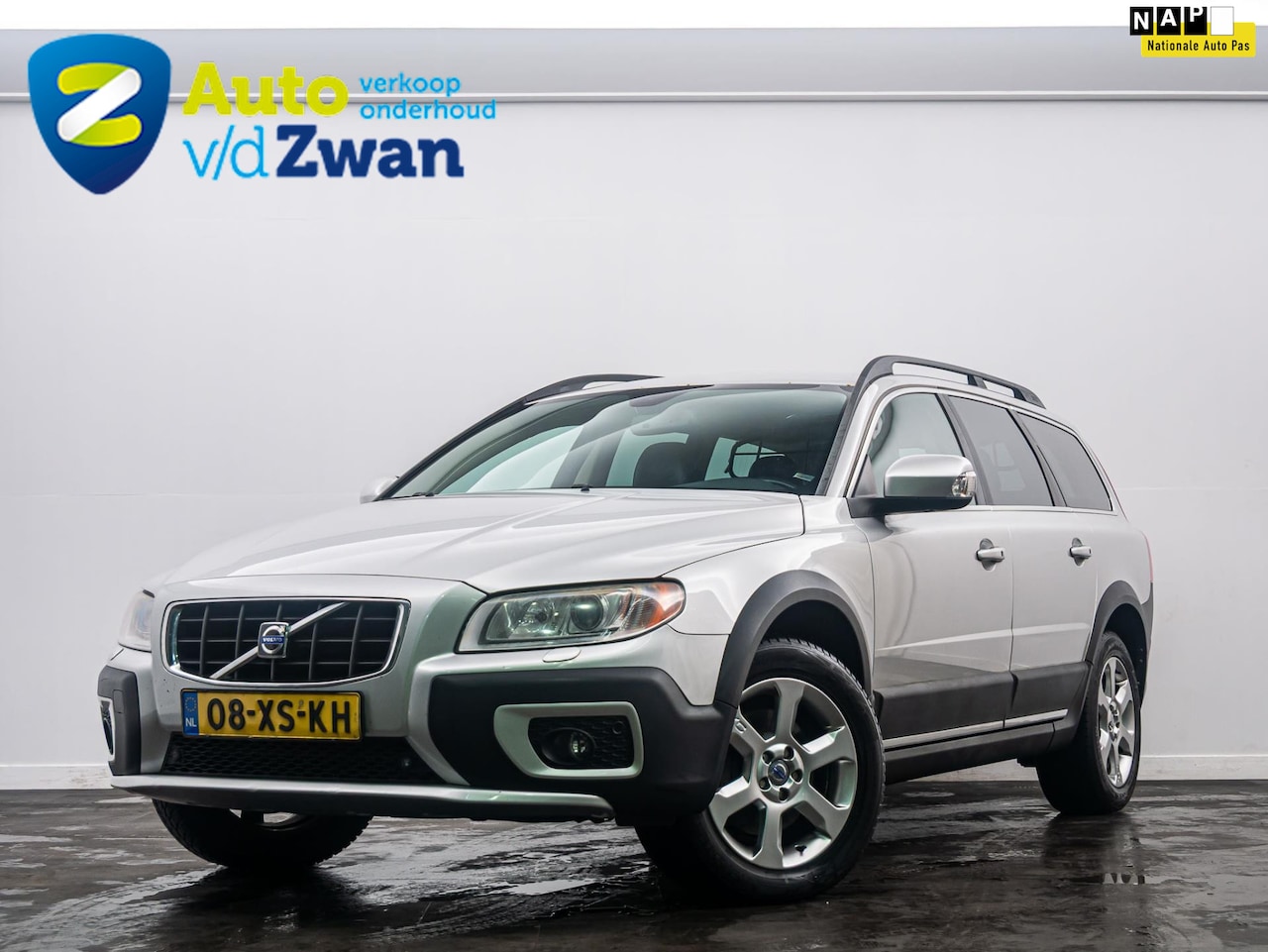 Volvo XC70 - 3.2 Summum AWD 238 PK Leer/Navi/Trekhaak - AutoWereld.nl