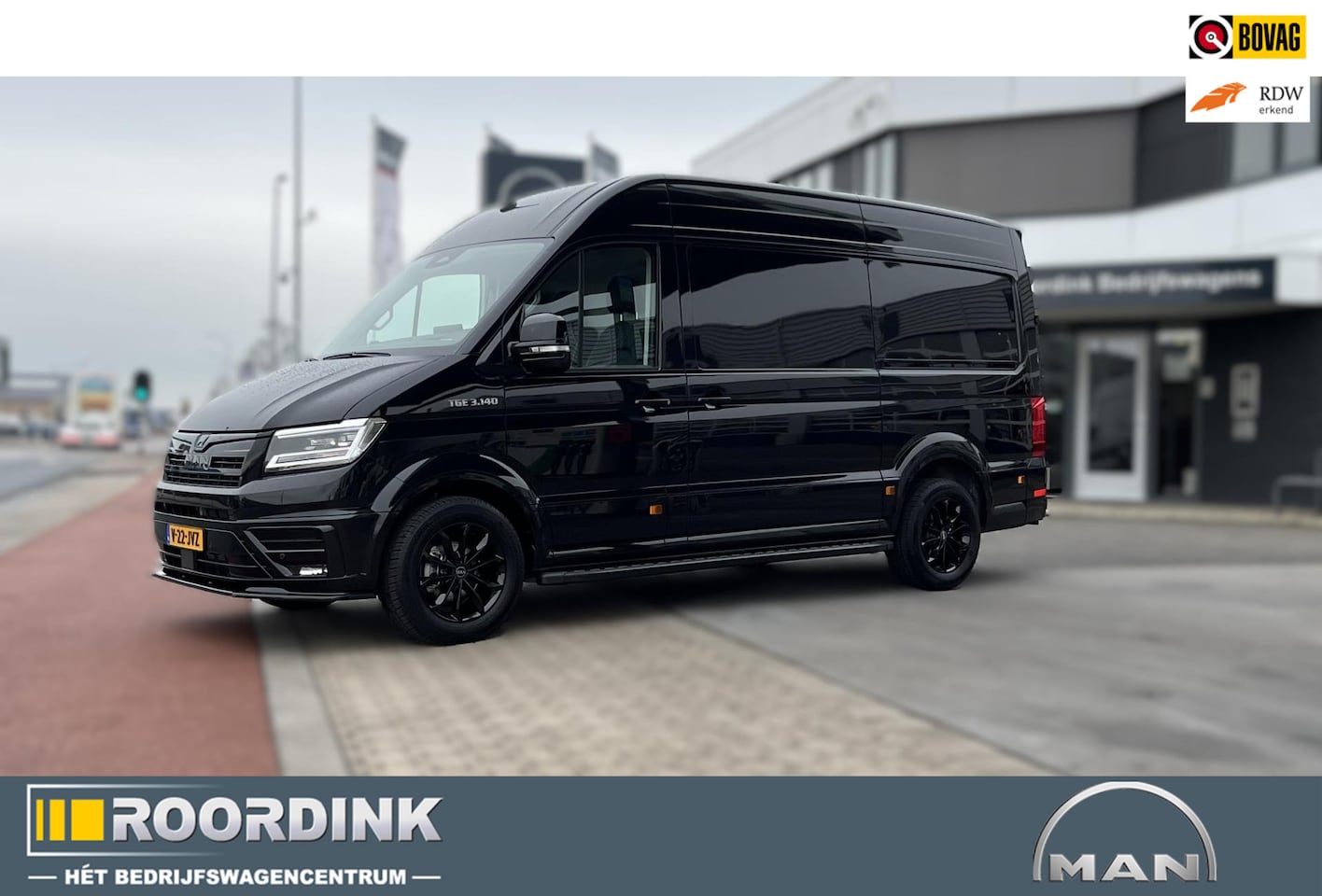 MAN TGE - 3.140 L3H3 Black Lion, lederen bekleding, Zijflanken bumper en spiegels in kleur, sidestep - AutoWereld.nl