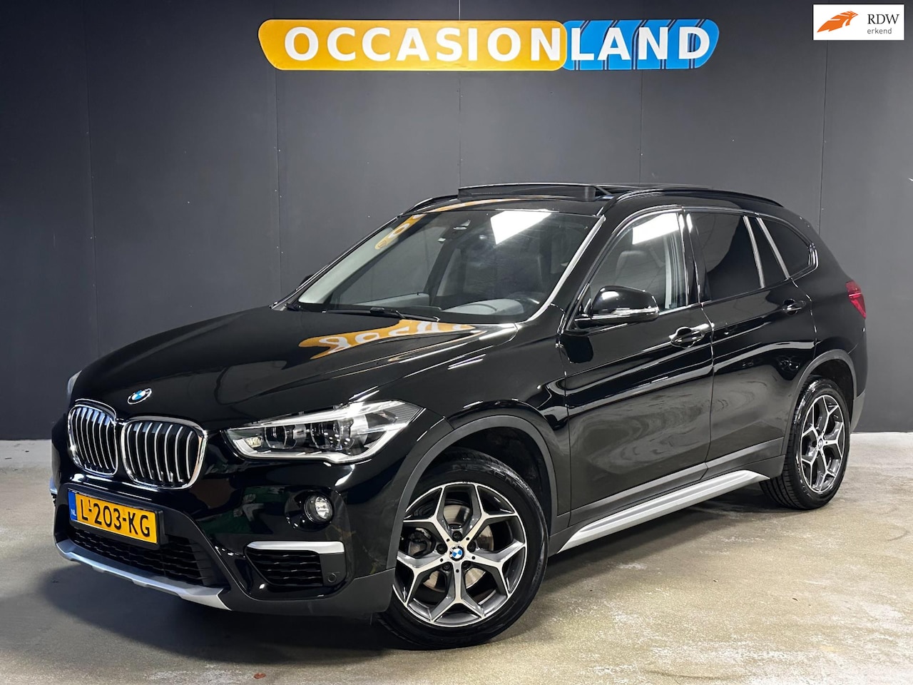 BMW X1 - SDrive18i High Executive Edition|PANO|LED|SFEER|CAMERA|MEMORY|HARMAN|CRUISE|CARPLAY|STOELV - AutoWereld.nl
