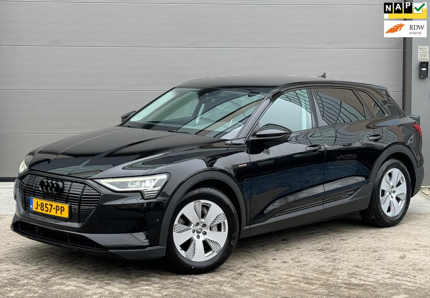 Audi e-tron - 50 Quattro 71 kWh 2020 Zwart 89% SOH - INCL BTW - AutoWereld.nl