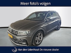 Volkswagen Tiguan - 1.5 TSI ACT Highline Business R | Panorama/schuifdak | Led Plus | 1e eigenaar