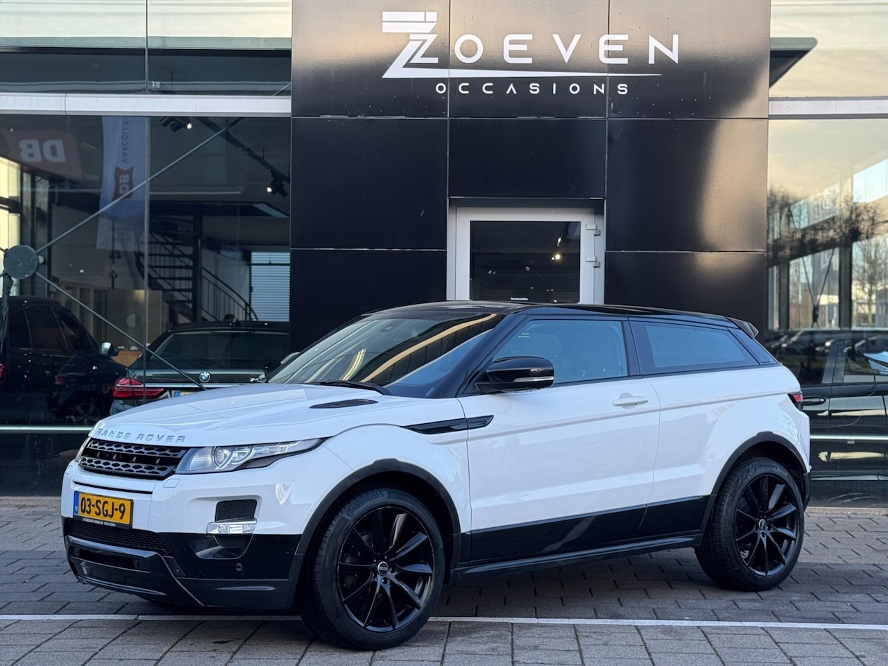 Land Rover Range Rover Evoque Coupé - 2.2 SD4 4WD Prestige Only Export !! - AutoWereld.nl