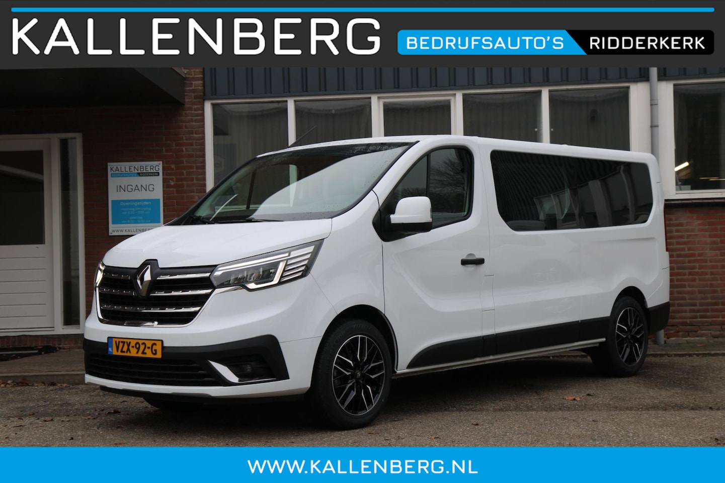 Renault Trafic - 2.0 Blue 150PK Automaat L2H1 DC / 6 pers / Trekhaak / App connect - AutoWereld.nl