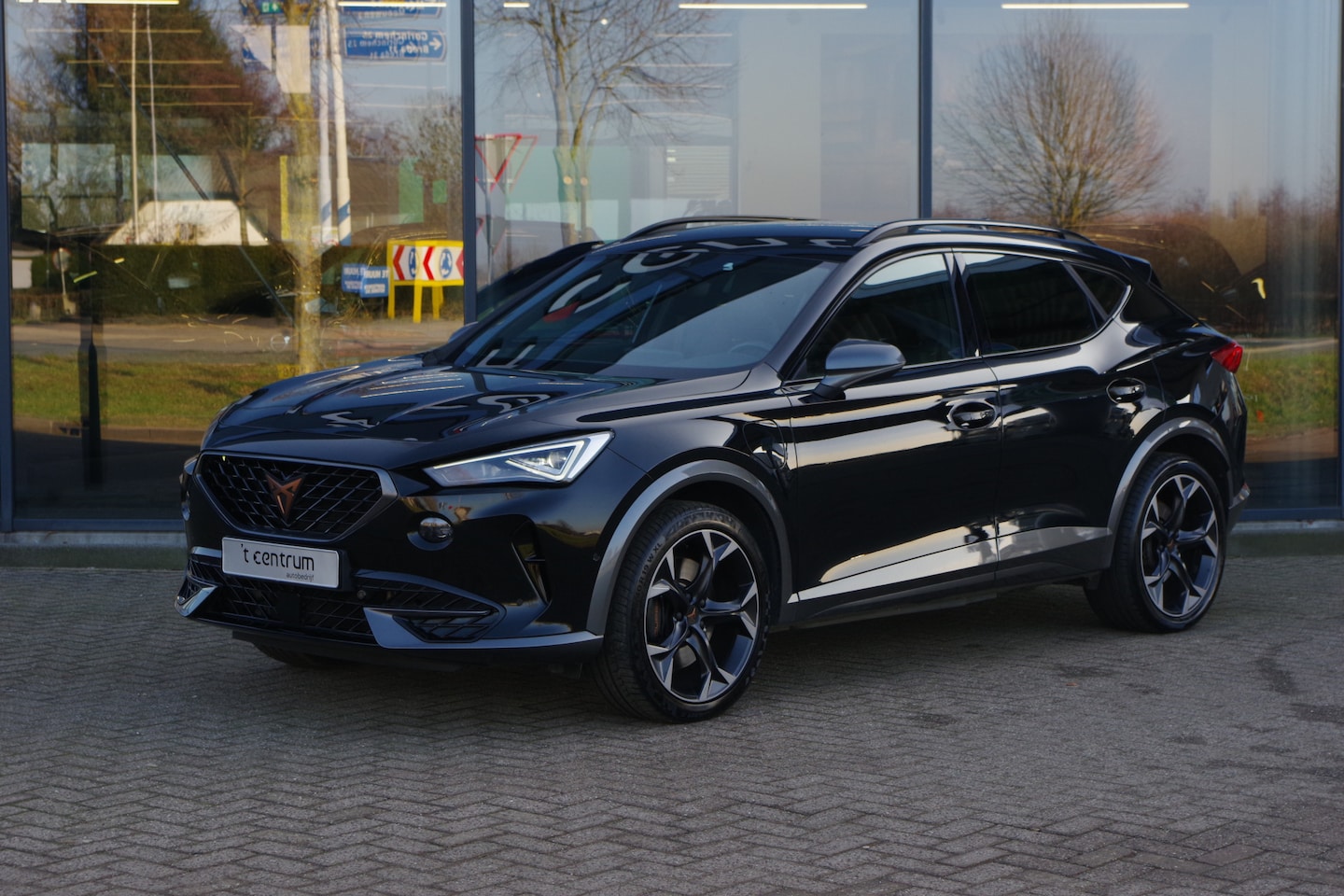 CUPRA Formentor - 1.4 e-Hybrid 245 PK VZ Performance PHEV, Adap. Cruise Control, Matrix-LED, Camera - AutoWereld.nl