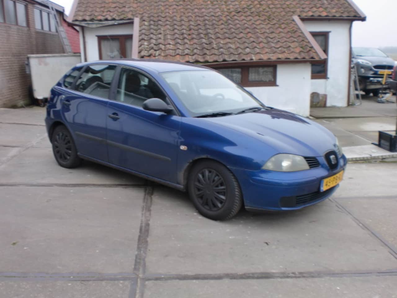 SEAT Ibiza - 1.4 16V BJ 2004 BLAUW 5DRS NAP - AutoWereld.nl
