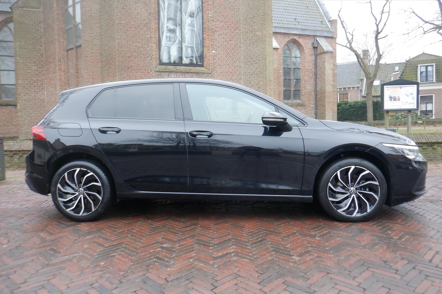 Volkswagen Golf - 1.0 TSI 110pk Life Business-CAMERA-STOEL/STUURVERW./CARPLAY/BOVAG - AutoWereld.nl