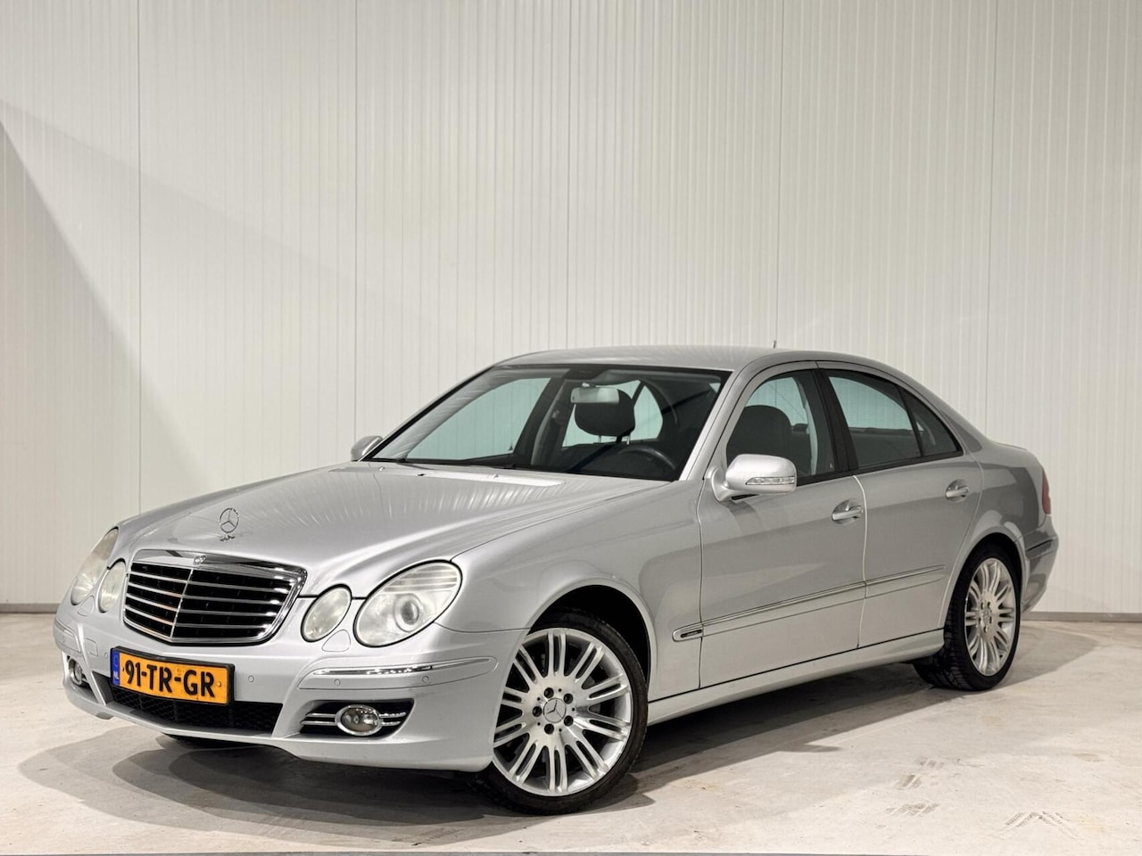Mercedes-Benz E-klasse - 280 Avantgarde|NAVI|CRUISE|LEDER|TREKHAAK - AutoWereld.nl