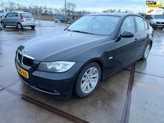 BMW 3-serie - 320i Dynamic Executive DEFECT