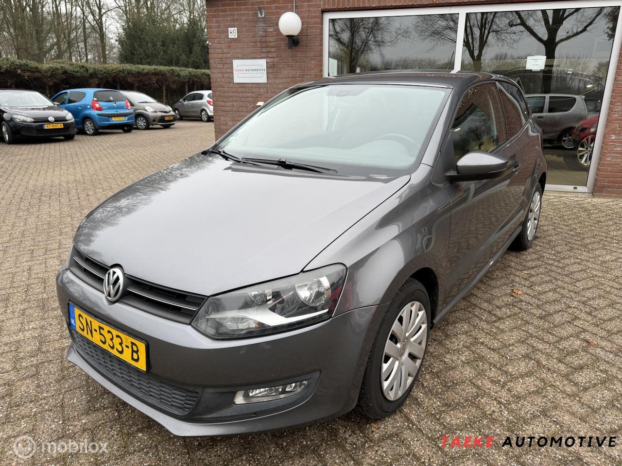 Volkswagen Polo - 1.2 Easyline Airco/Cruise/Stoelver/LEESTEKST - AutoWereld.nl