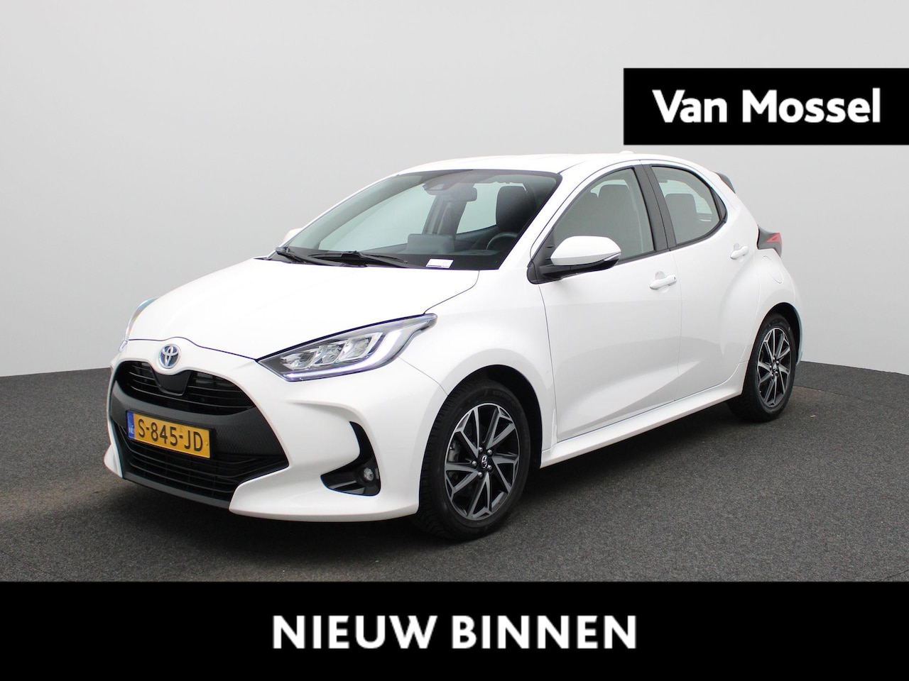 Toyota Yaris - 1.5 Hybrid Dynamic | ACC | Lane Assist | Achteruitrijcamera | Keyless | - AutoWereld.nl