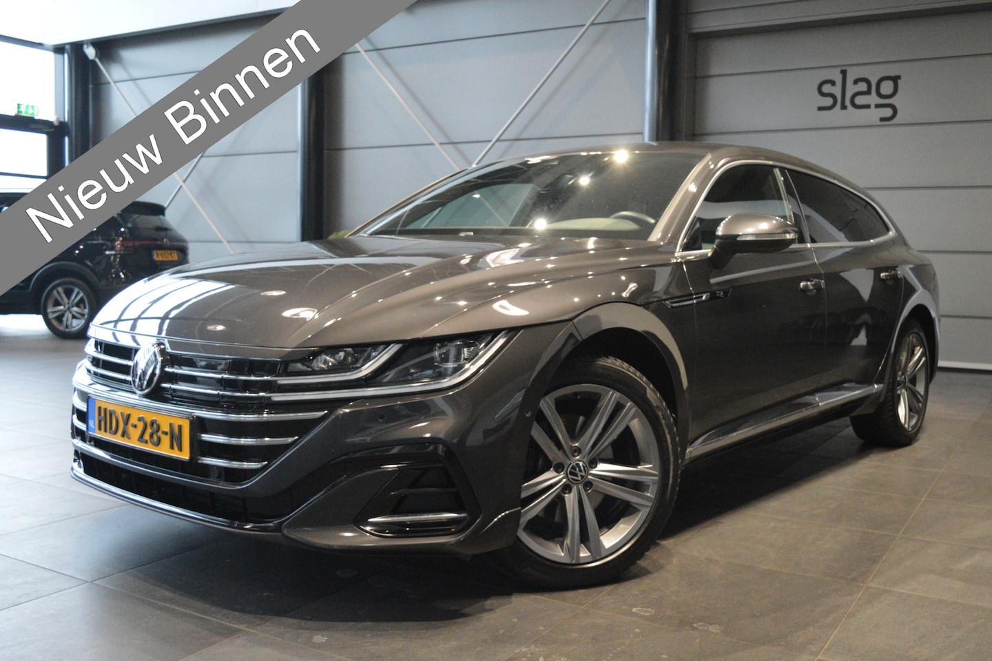 Volkswagen Arteon Shooting Brake - 1.4 TSI eHybrid 3X R-LINE head up leer trekhaak !! - AutoWereld.nl