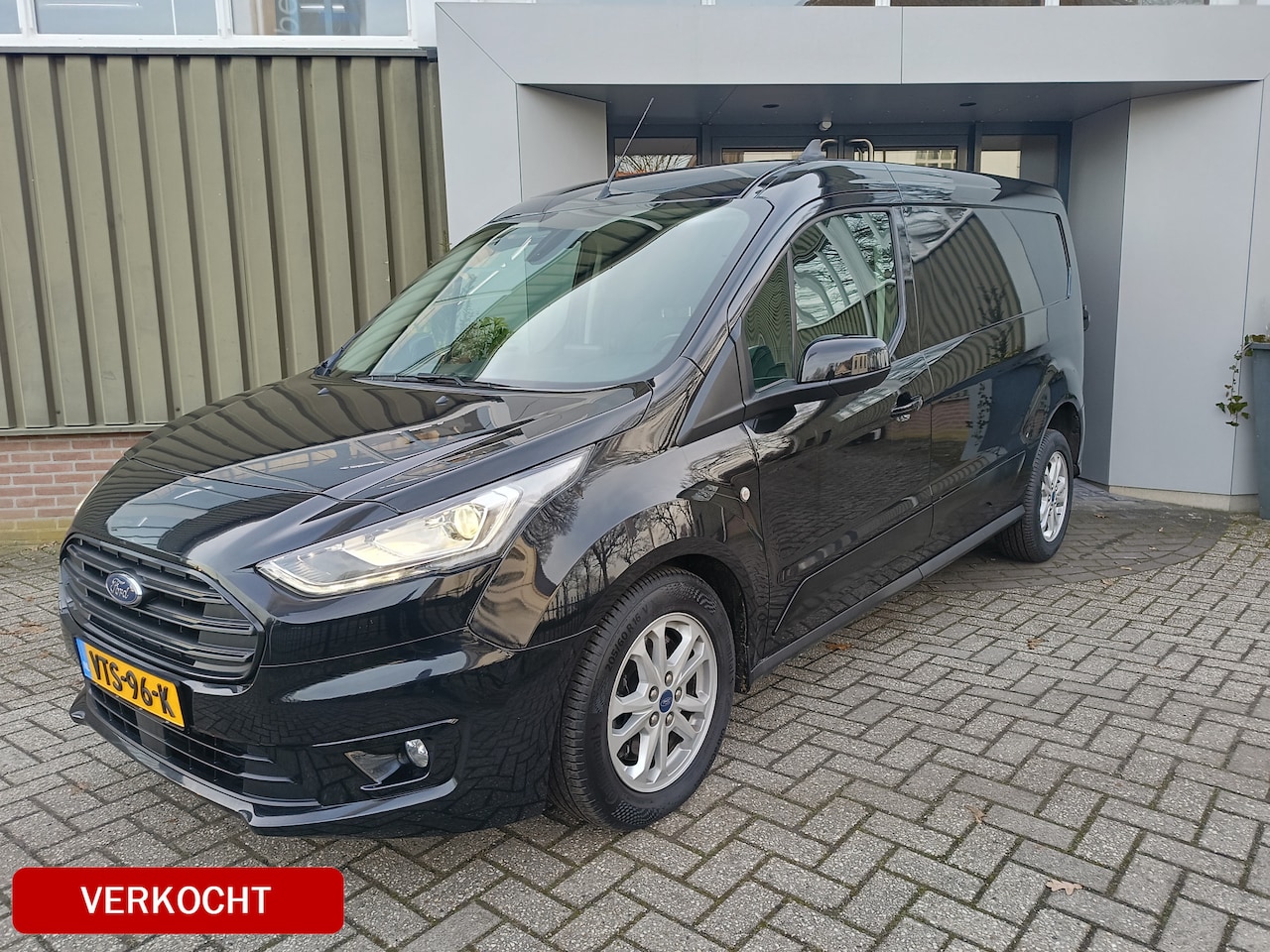 Ford Transit Connect - 1.5 EcoBlue L2 Limited | Trekhaak | Airco | Keyless start | Led | - AutoWereld.nl