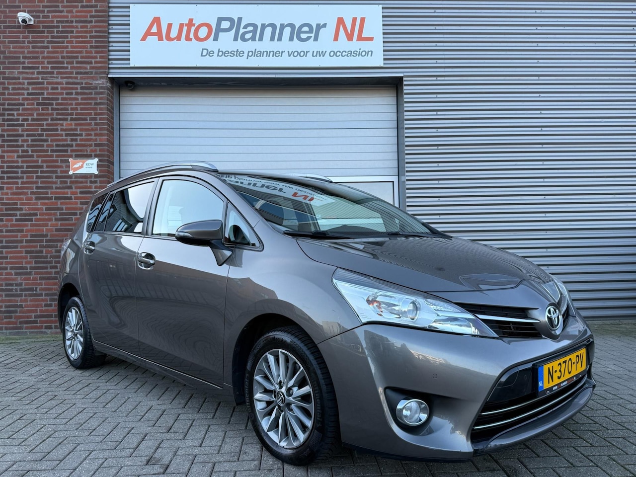 Toyota Verso - 1.8 VVT-i Executive! Camera! Navi! 7-Persoons! - AutoWereld.nl