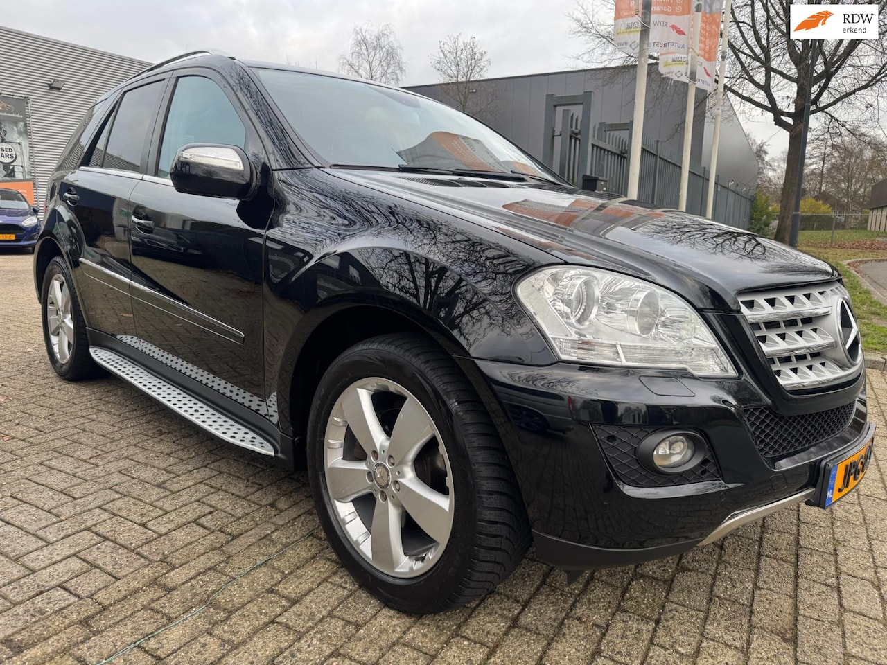 Mercedes-Benz M-klasse - 350 v6 benzine automaat 4-matic, 1e eigenaar 153.000 km , Youngtimer ( bijtellingsvriendel - AutoWereld.nl