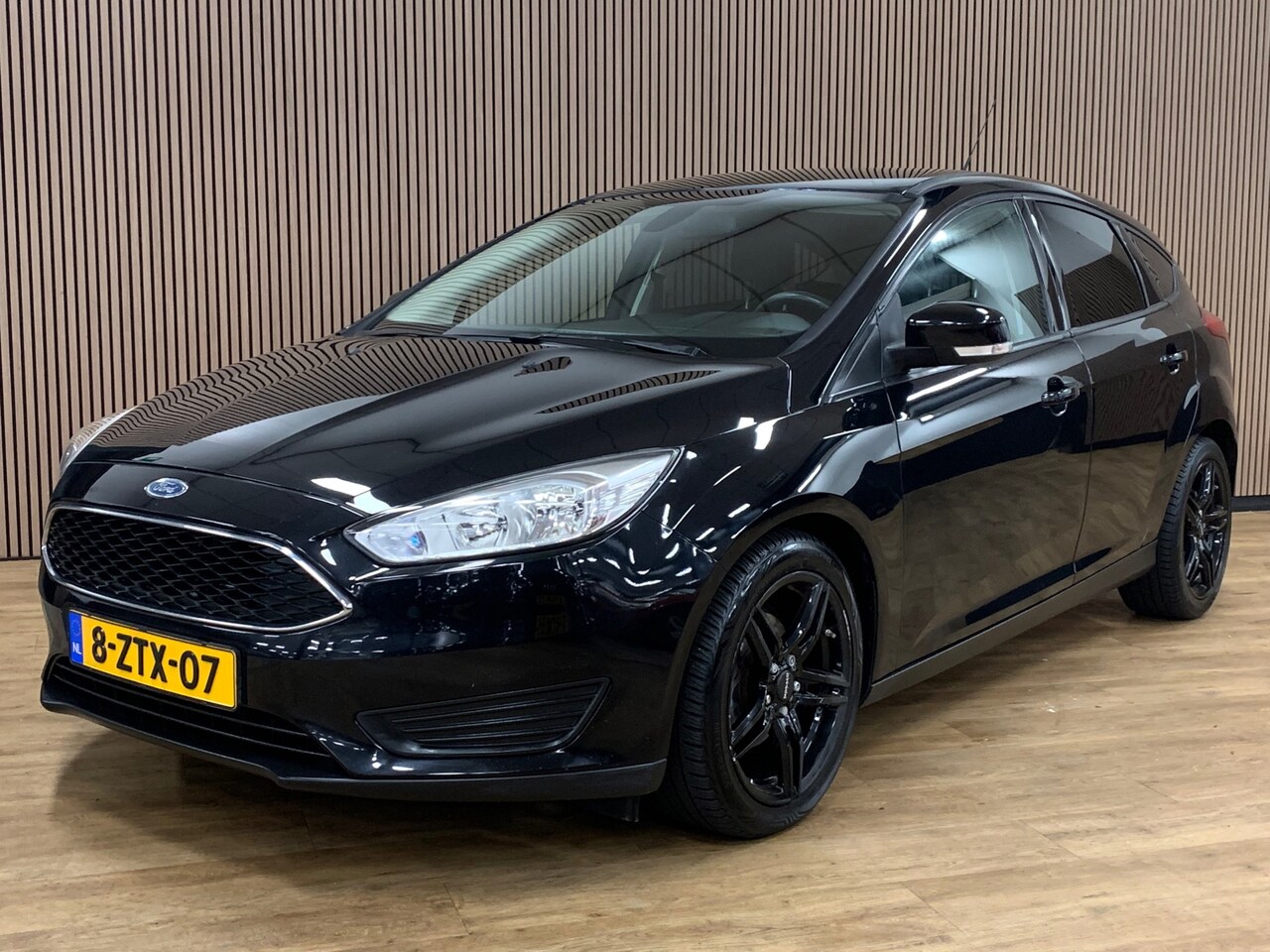 Ford Focus - 1.0 Trend Edition|Navigatie|Arico| - AutoWereld.nl