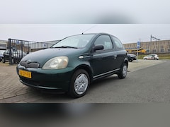 Toyota Yaris - 1.3-16V VVT-i Luna