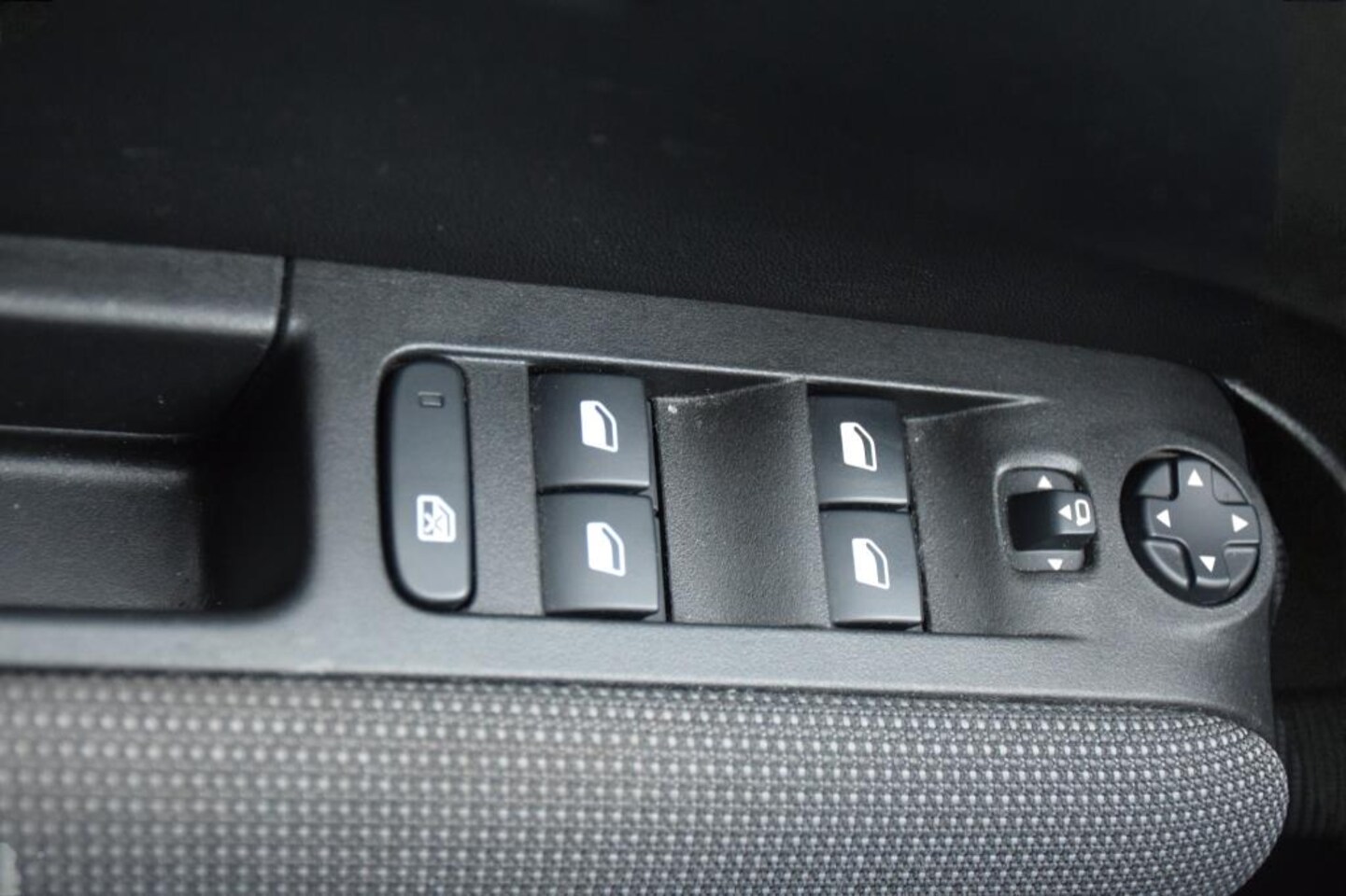 Citroën C3 Aircross - 1.2 PureTech Feel 1.2 PureTech Feel, dealeronderhouden, Car play, Lichtmetalen velgen,