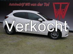 Mazda 2 - 2 1.5 Skyactiv-G COMFORT | AUTOMAAT | CAMERA | NAVIGATIE | CARPLAY | ALL-IN