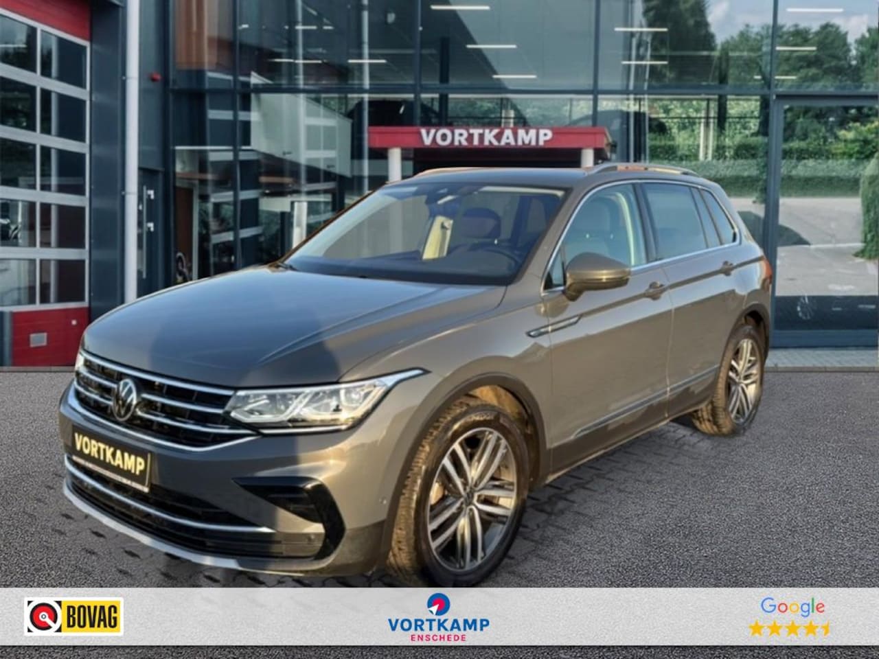Volkswagen Tiguan - 2.0 TDI DSG 4MOTION ELEGANCE TREKHAAK/ELEKKLEP/CAMERA/ACC - AutoWereld.nl