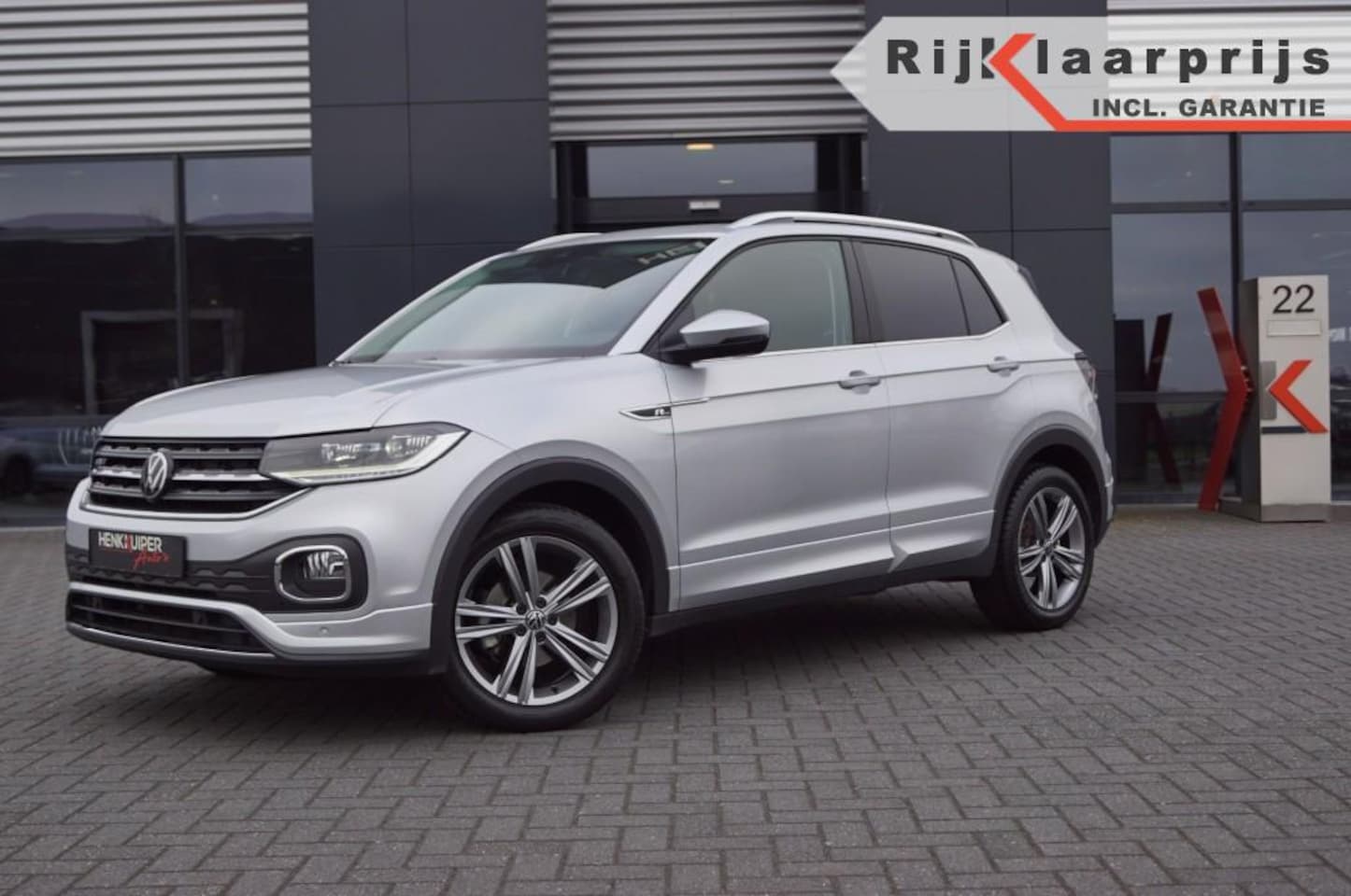 Volkswagen T-Cross - 1.0 TSI DSG R-Line / Navi / Camera / ACC / PDC / LED/ Key-less - AutoWereld.nl