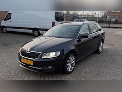 Skoda Octavia Combi - 1.2 TSI Greentech Elegance Businessline