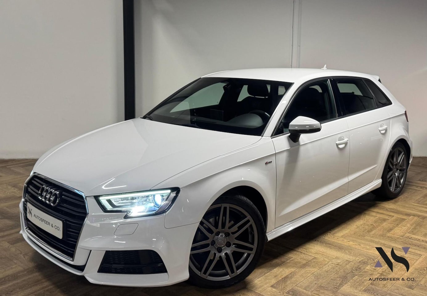 Audi A3 Sportback - 1.4 TFSI CoD Sport Pro Line S-Line NAVI PDC LEER - AutoWereld.nl