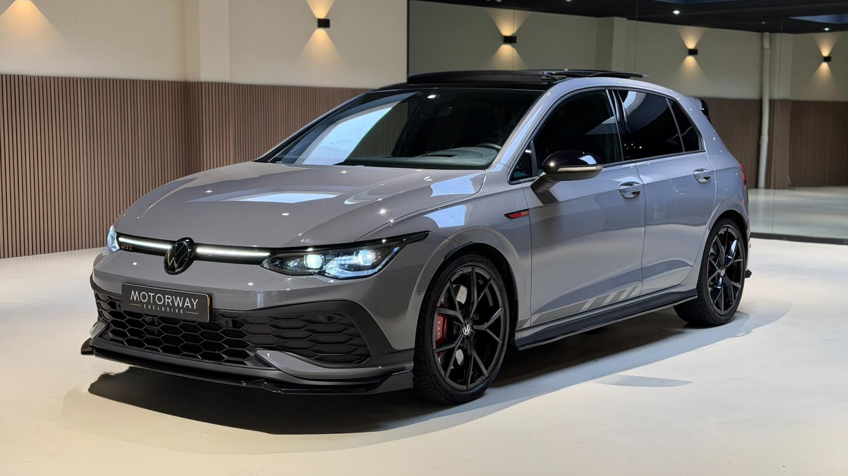 Volkswagen Golf - 2.0 TSI GTI Clubsport Nürburgring|PANO|HUD|MATRIX|H&K|MAXTON|SFEER|CAMERA| - AutoWereld.nl