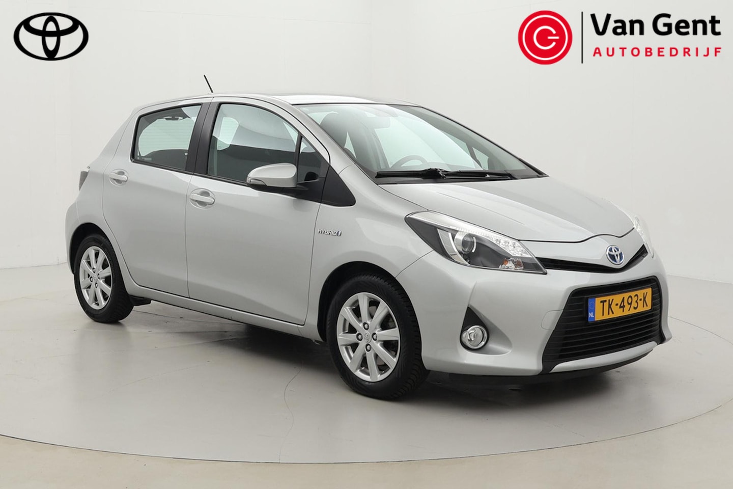 Toyota Yaris - 1.5 Full Hybrid Aspiration | Clima | Camera | 15 inch | Bluetooth - AutoWereld.nl