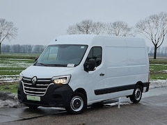 Renault Master - T35 2.3 dCi 135 L2H2 airco, navi, pdc, trekhaak