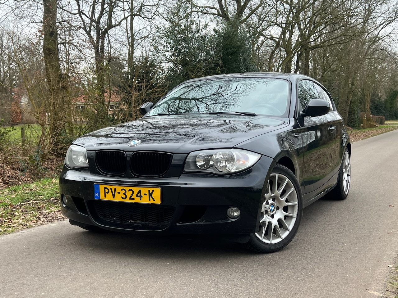 BMW 1-serie - 116i | M-pakket + Airco Nu € 3.950,-!!! - AutoWereld.nl
