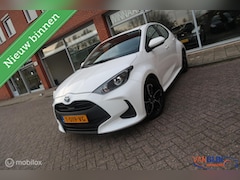Toyota Yaris - 1.5 Hybrid Active Carplay Camera Automaat