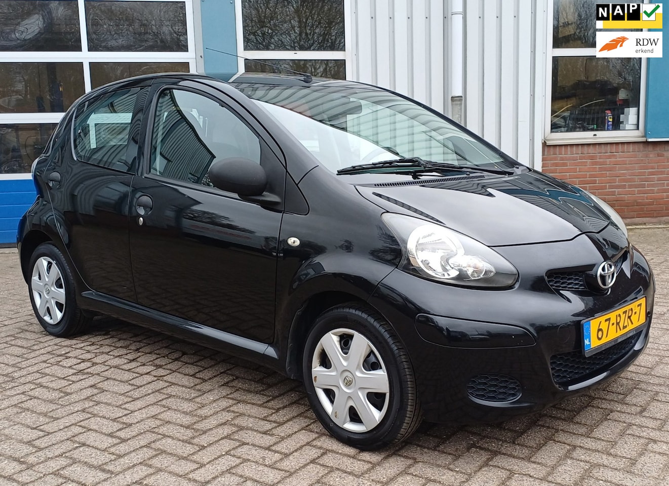 Toyota Aygo - 1.0-12V Now 1.0-12V Now - AutoWereld.nl