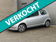 Toyota Yaris - 1.3-16V VVT automaat