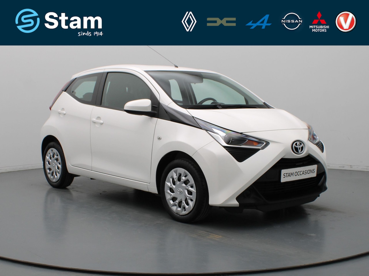 Toyota Aygo - 73pk VVT-i x-play Airco | Camera | Carplay - AutoWereld.nl
